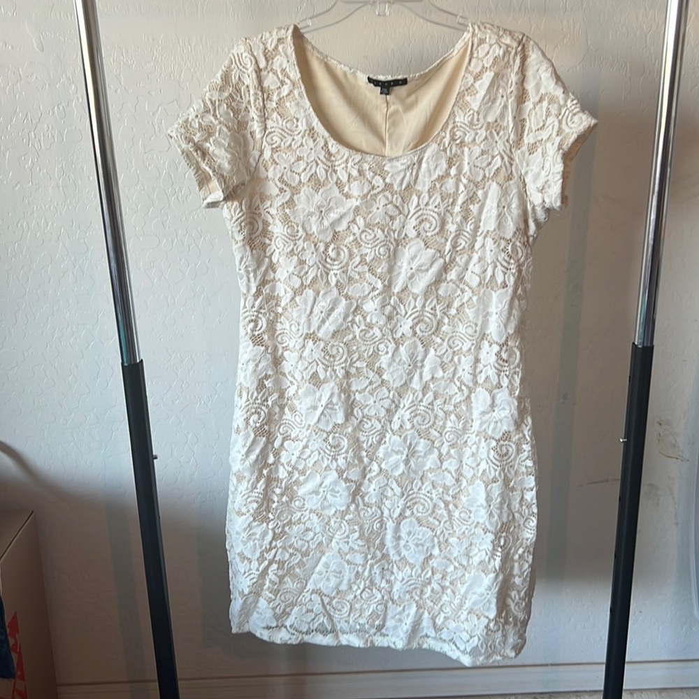 Short Sleeve Lace Cream Dress
